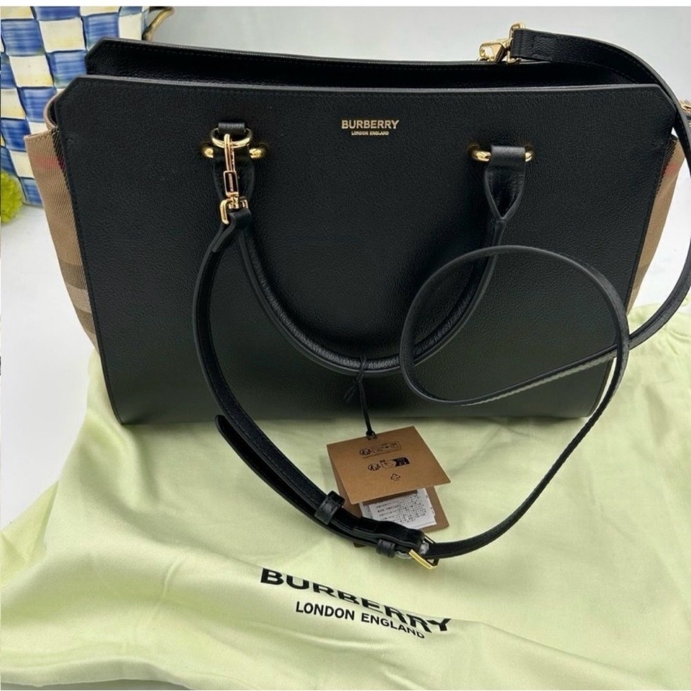 Women's Burberry Banwell classic check leather bag with detachable strap - Picture 4 of 15